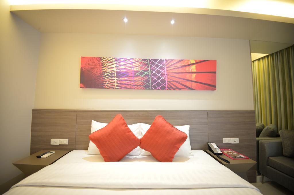 Praso@Ratchada12 Hotel Bangkok Luaran gambar