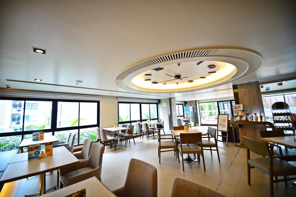 Praso@Ratchada12 Hotel Bangkok Luaran gambar