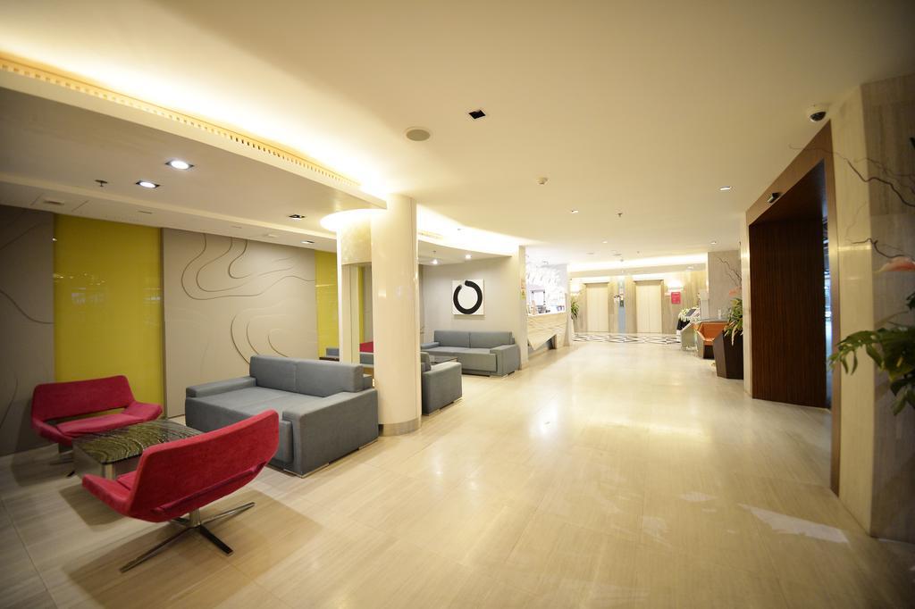 Praso@Ratchada12 Hotel Bangkok Luaran gambar