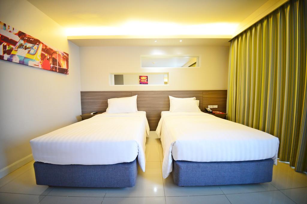 Praso@Ratchada12 Hotel Bangkok Luaran gambar
