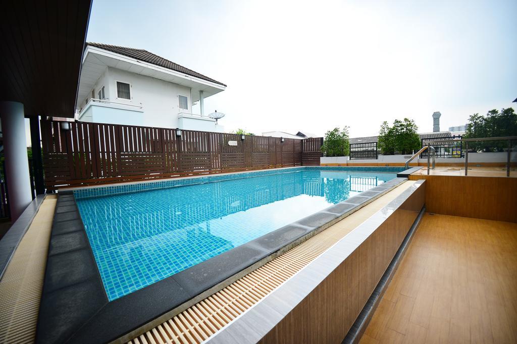 Praso@Ratchada12 Hotel Bangkok Luaran gambar